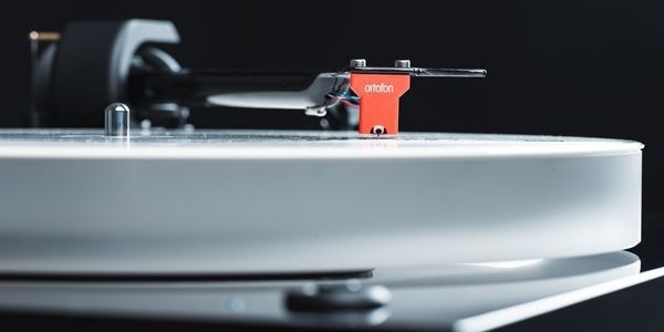 Pro-Ject X2 B una sicurezza nel mondo dei giradischi
