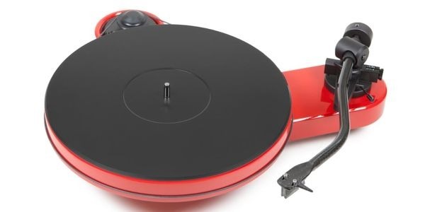 Pro-Ject RPM-3 CARBON panoramica di un ottimo giradischi
