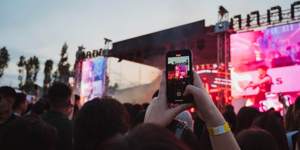 Piccola storia del Coachella Festival: lineup, cosa si fa, dove si trova