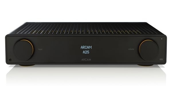 Arcam A25: l'amplificatore integrato hi-fi di fascia media