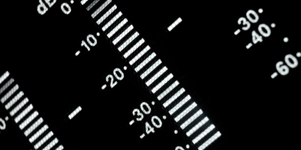 Come usare un equalizzatore audio analogico? Tutte le info utili