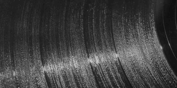 Valutazione vinili: guida alle sigle VG, VG+, EX, Mint